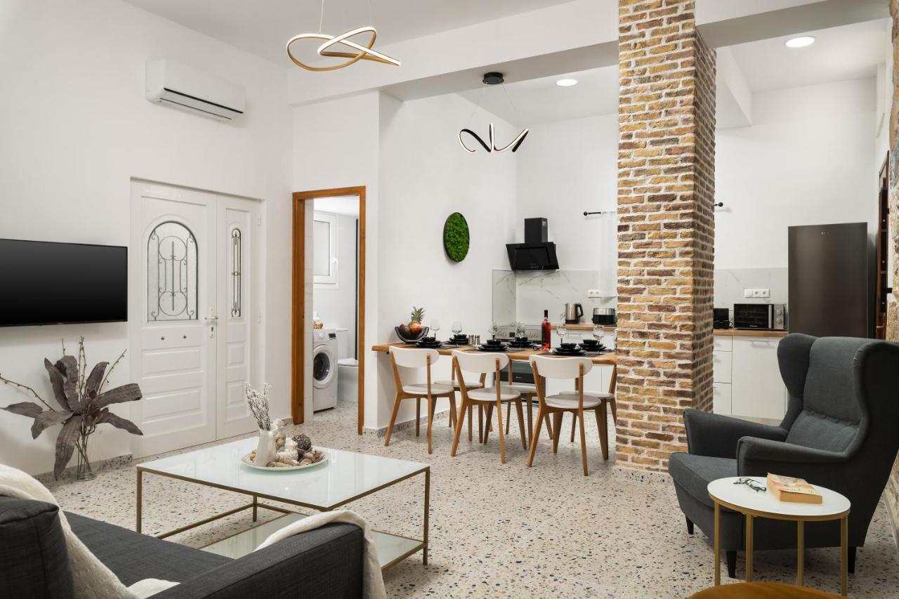 Michalis Nchouse 33 Chrissi Akti Chania Exterior foto